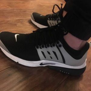 Black Nike Air Prestos